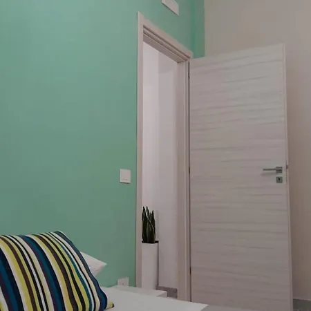 Anna Luxury * Bisceglie